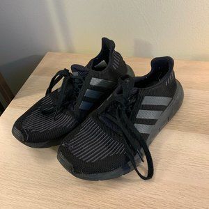 Black Women's Adidas Swift Run Tennis Shoes